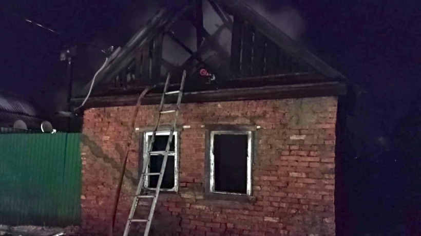 Ранним утром в Пугачеве пенсионерка погибла при пожаре