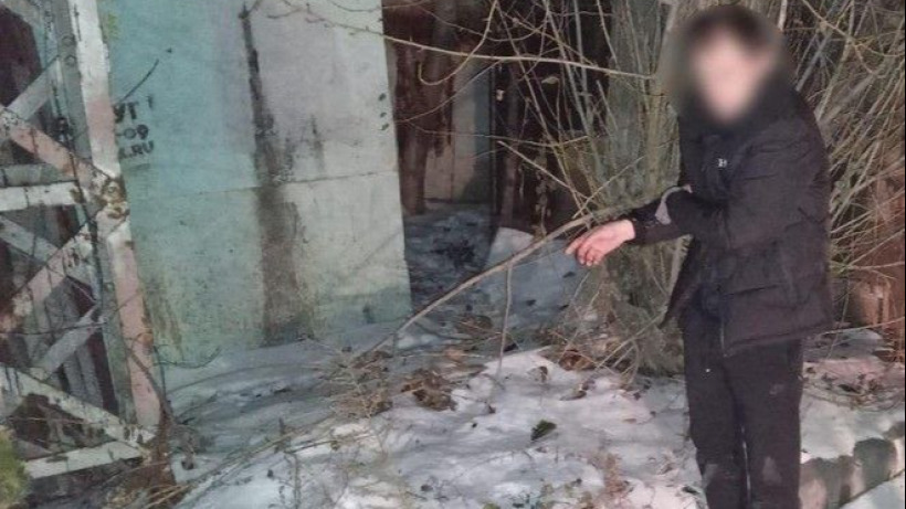 В центре Саратова жителя Екатеринбурга задержали по подозрению в сбыте мефедрона