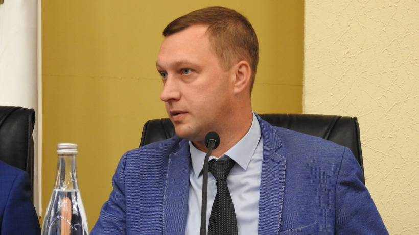 «Люди правы». Саратовский губернатор официально отменил свое постановление о запрете снимать чиновников на видео