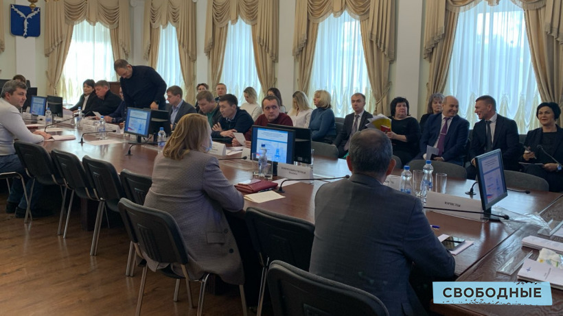 Депутат озаботился «непатриотичными»  названиями школьных мероприятий в Саратове