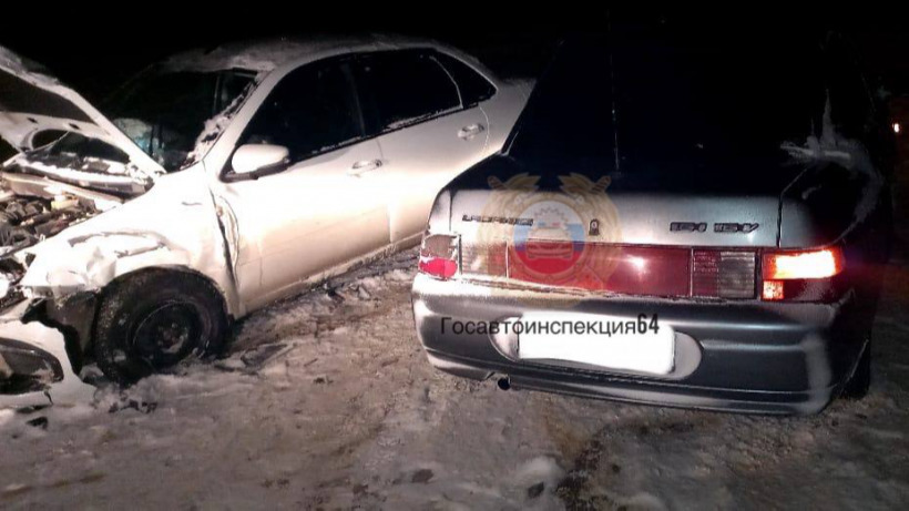 Водитель «Гранты» пострадал в столкновении с «десяткой» на окраине Саратова