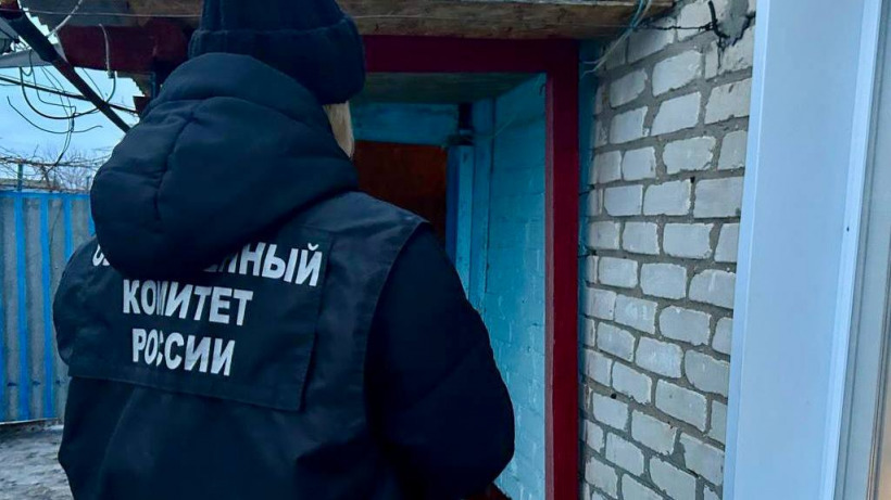 В Мокроусе мужчина до смерти избил знакомую. Его задержали полицейские