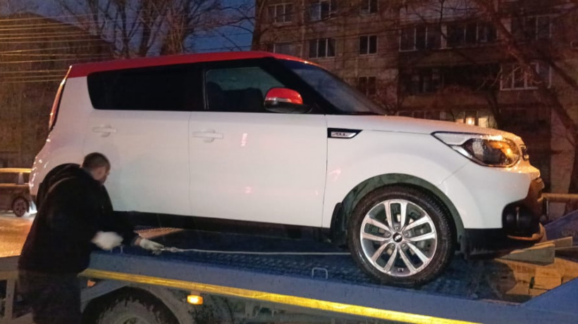 Саратовец продал свою иномарку и не выплатил долг по алиментам двум детям