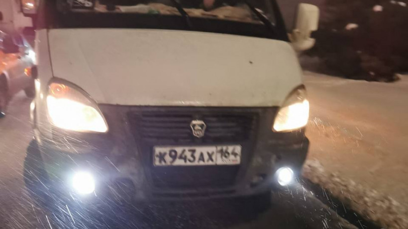 «Говорит Саратов»: В центре города водитель «ГАЗели» избил автомобилиста после ДТП и скрылся