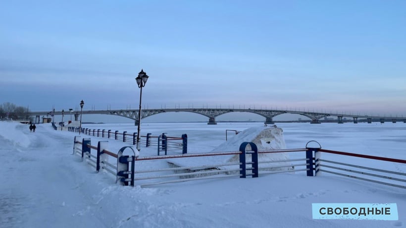 При +1 градусе Саратовскую область накроют метель, ветер и дождь 