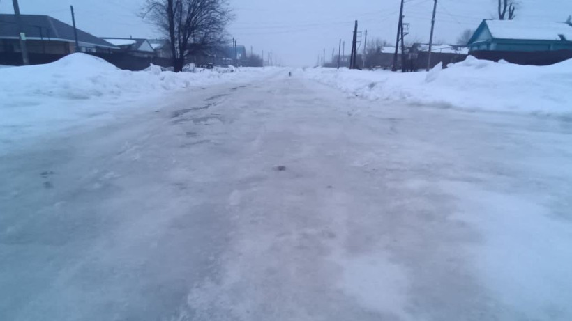 В одном из районов Саратовской области отменили занятия в школах из-за сильнейшего гололеда