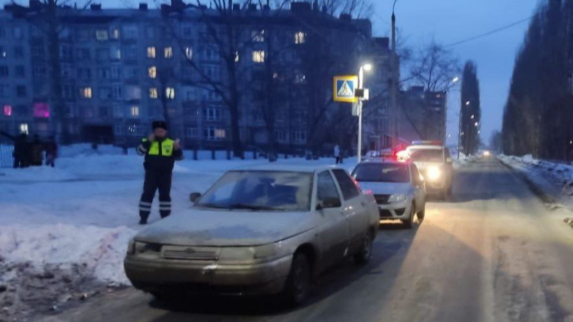 В Балакове юный водитель «десятки» сбил ребенка
