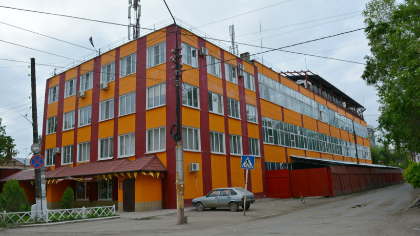 Возрожденная саратовская кондитерская фабрика платит налоги Кировской области