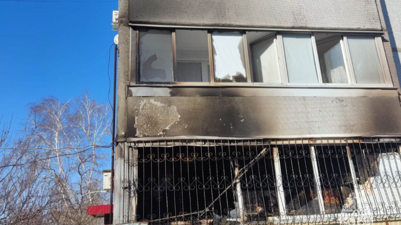 В Балакове пожарные спасли жильца горящей девятиэтажки