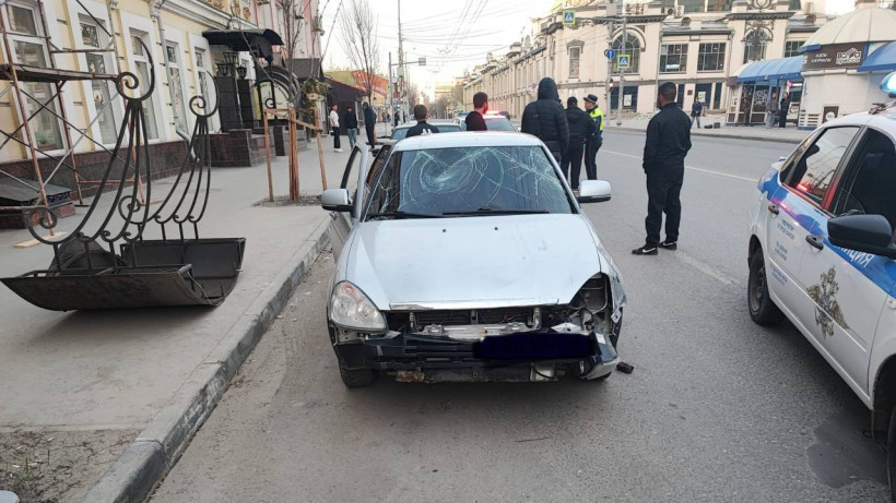 В центре Саратова юный водитель «Приоры» сбил пешехода