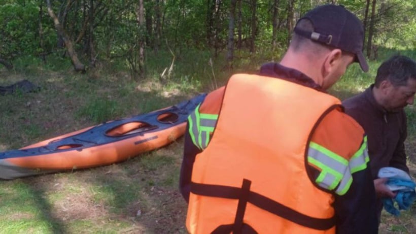 Саратовские спасатели помогли байдарочнику, которому стало плохо во время сплава по Хопру