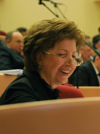 Главное действующее лицо скромного и изящного сайта отделения «Справедливой России – Зинаида Самсонова