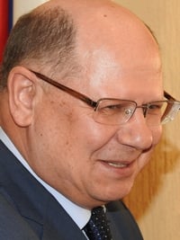 Иван Кузьмин предложил увеличить число депутатов, работающих на освобожденной основе