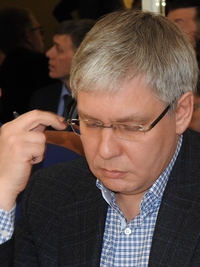 Сергей Курихин выступал против, но проголосовал за