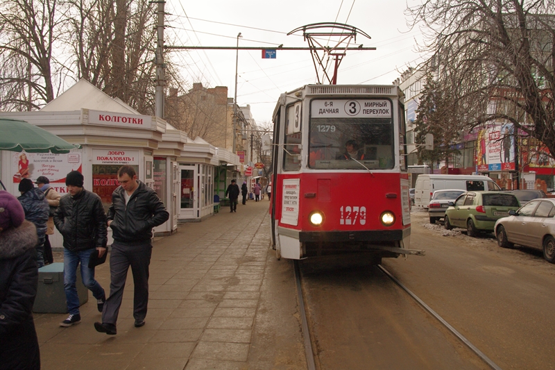 С января 2013 года стоимость льготного проездного билета на месяц для каждого вида городского и пригородного транспорта, согласно постановлению правительства Саратовской области составляет 150 рублей