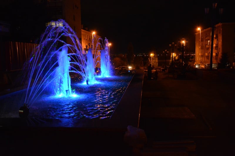 ...запустили фонтан «Каскад», хотя на улице было около нуля градусов