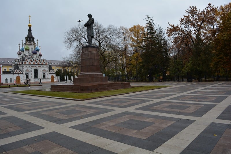 Теперь Чернышевский стоит как фигура на шахматном поле